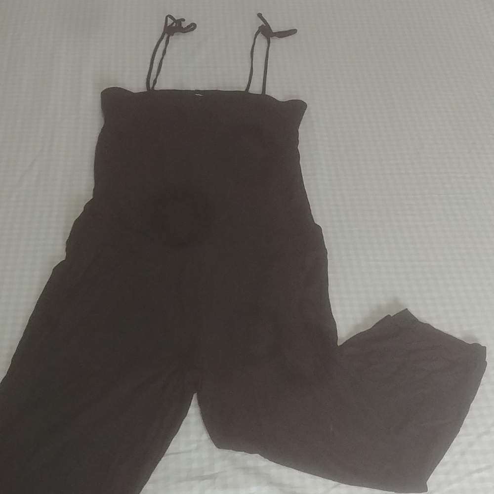H&M capri length romper w/pockets